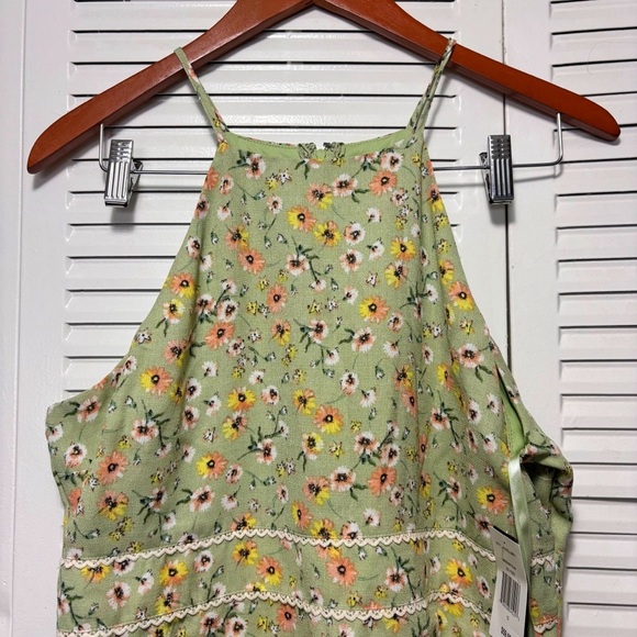 City Triangles Juniors Green Floral Halter Top Fit and Flair Dress Size 13 - Picture 2 of 7